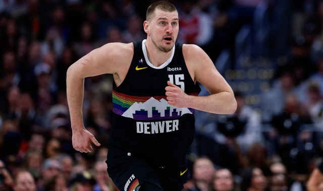 米切罗：约基奇是超级球星 我就是做好本职工作尽其所能去防